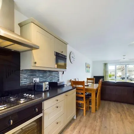 Sunrise Cottage With On-Site Swimming And Sauna Filey Exterior photo
