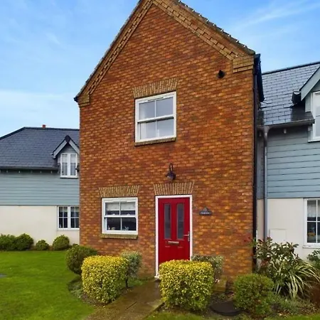 Sunrise Cottage With On-Site Swimming And Sauna Filey Exterior photo