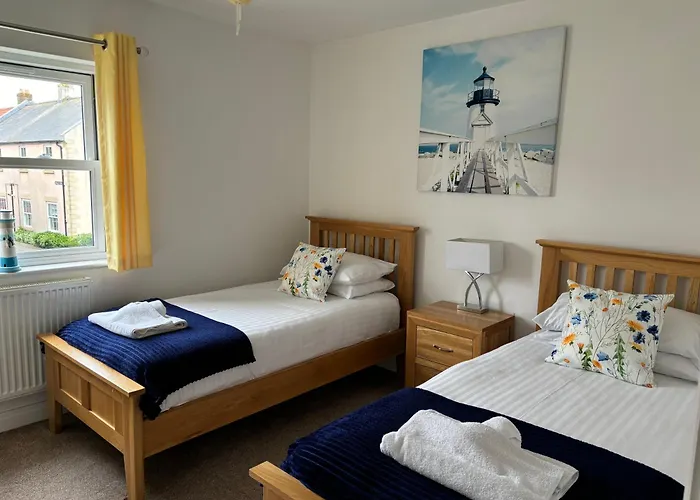 Sunrise Cottage With On-Site Swimming And Sauna